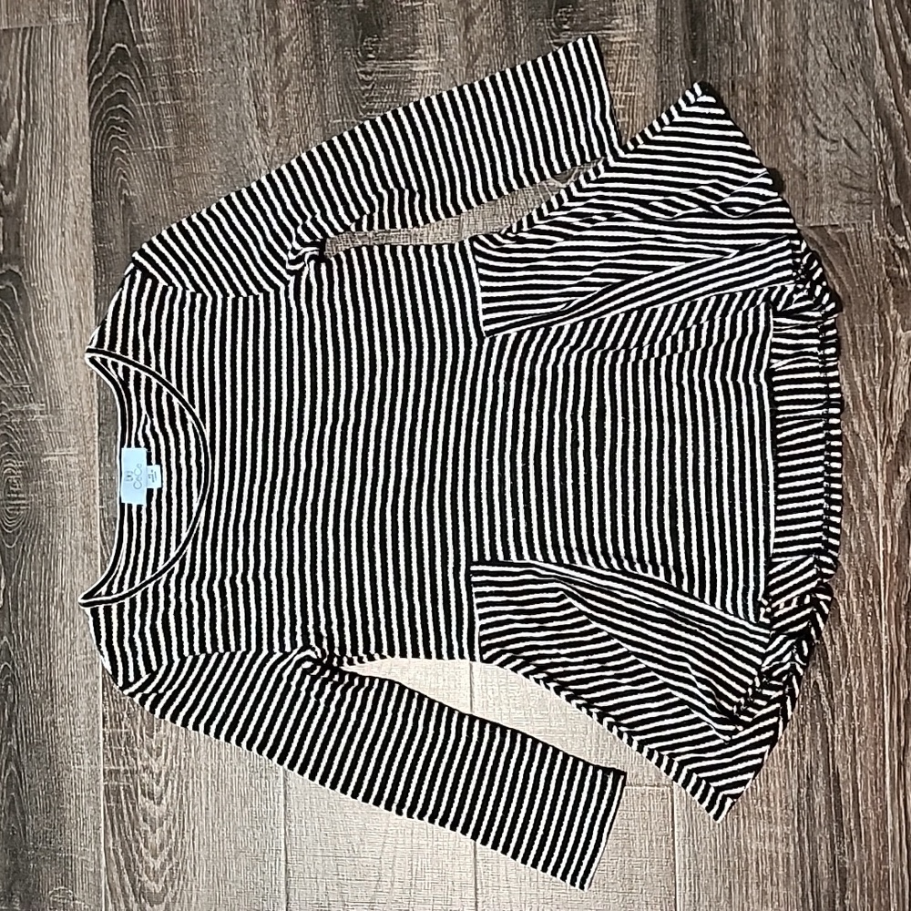 🦩 CeCe peplum Tee 🦩